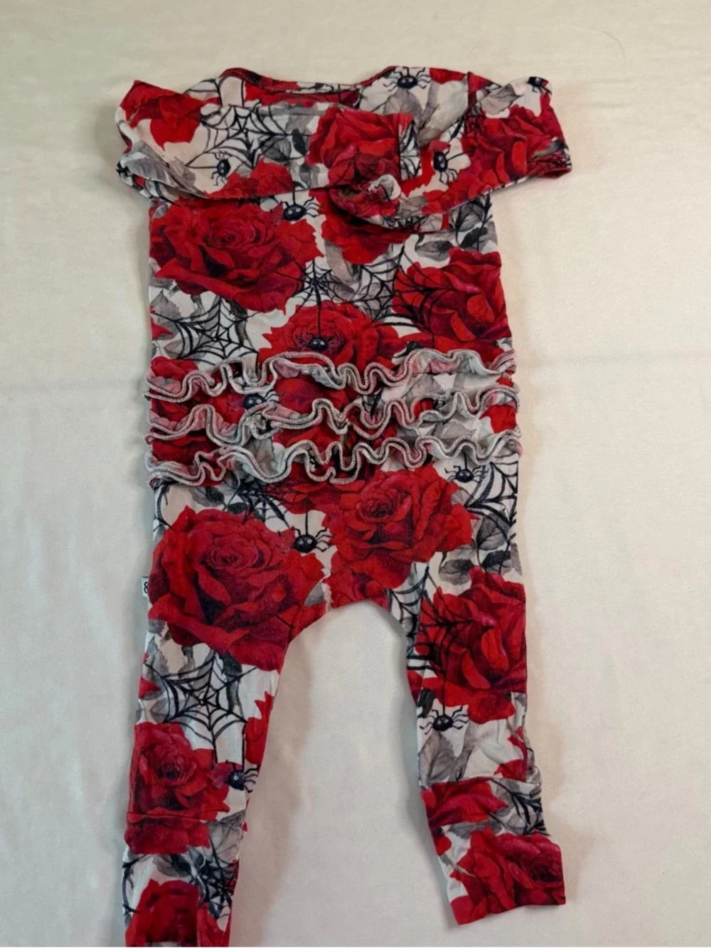 Bums & Roses Scarlet’s Web Bamboo Zipper Pajamas‎ 3-6M